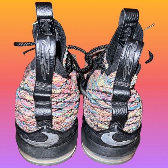 YOUTH NIKE Lebron 15 Multi Color Fabric Basketball High Tops Size 8 - Picture 3 of 7